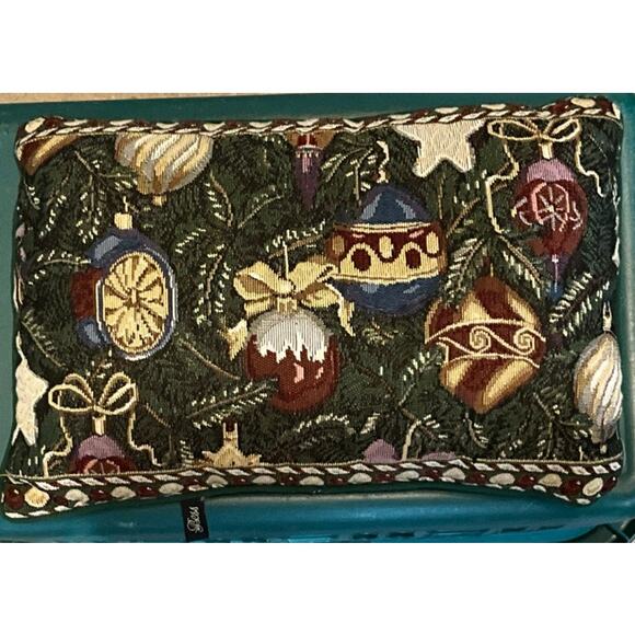 Bess Tapestry Christmas Accent Throw Pillow Green Ball Ornaments  17" X 12" - Picture 1 of 7